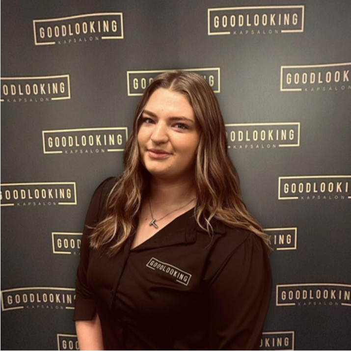 Mandy, leidinggevende & kleurspecialist bij kapsalon Goodlooking, kapper in Ede