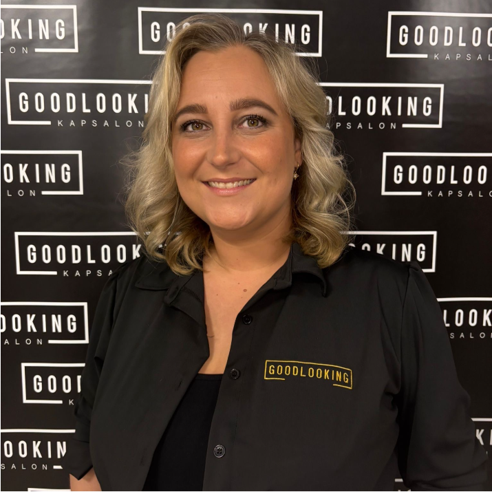 Joyce, leidinggevende & kleurspecialist bij kapsalon Goodlooking, kapper in Veenendaal