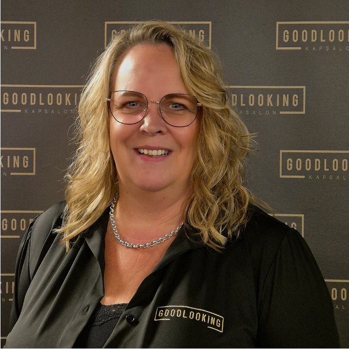 Karin, allround haarstylist bij kapsalon Goodlooking, kapper in Zeewolde